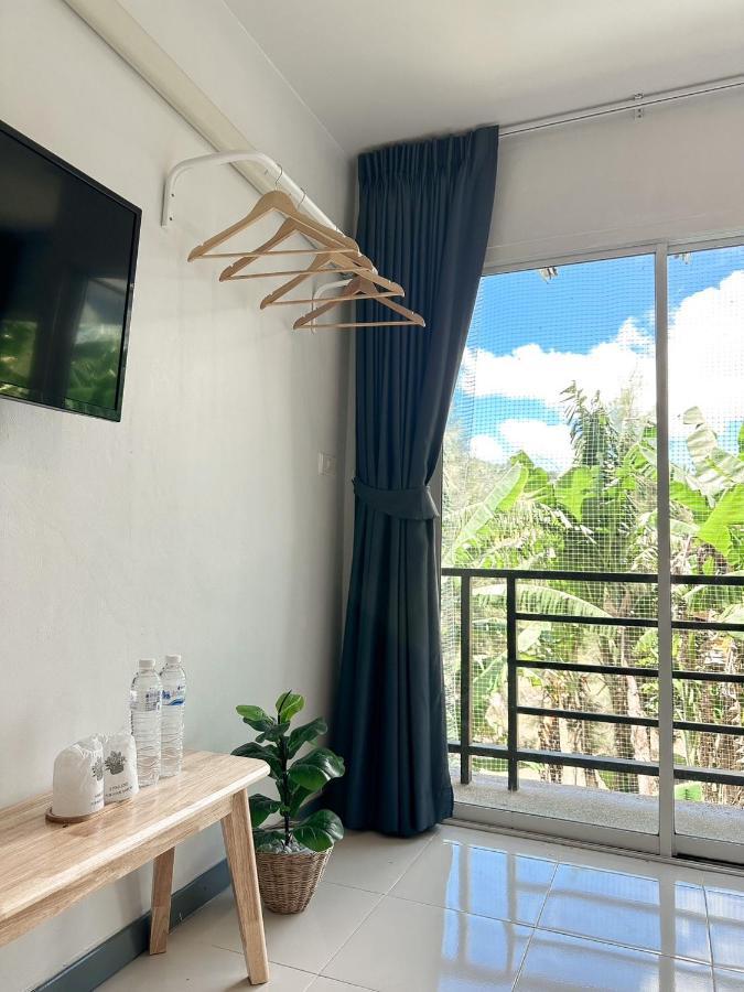 Hotel Baobab à Patong Extérieur photo