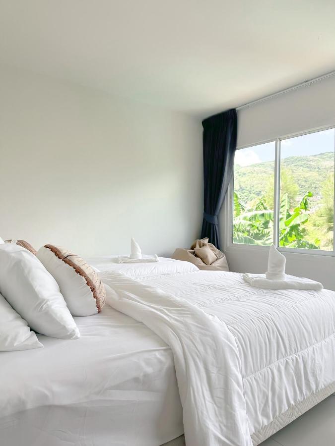 Hotel Baobab à Patong Extérieur photo
